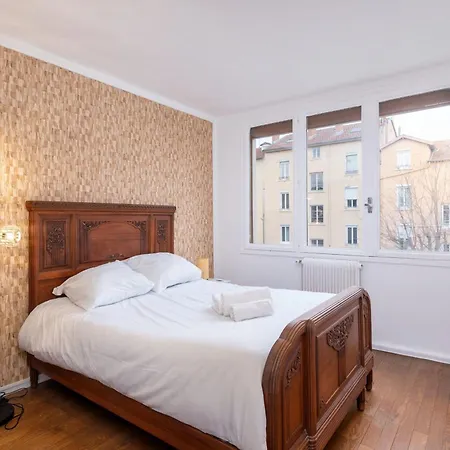 Buissiere - Cozy For 4 People In Apartment
