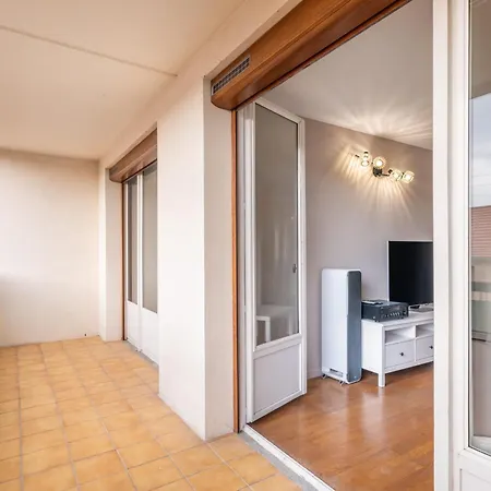 Buissiere - Cozy For 4 People In Apartment Oullins
